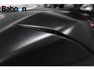 Honda CBR 1000 RR Fireblade picture 25