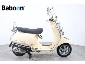 uszkodzony skutery Vespa  LX 50 25KM 2010/7
