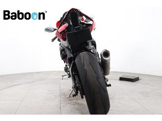 Yamaha  YZF-R1 picture 3