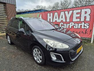 Voiture accidenté Peugeot 308 1.6 vti active 2012/5
