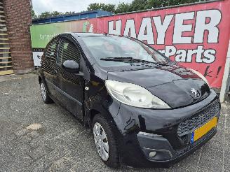 Schadeauto Peugeot 107 1.0 active airco 2012/3