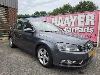 Vaurioauto  passenger cars Volkswagen Passat 1.6 TDI Bluemotion executive edition 2014/2