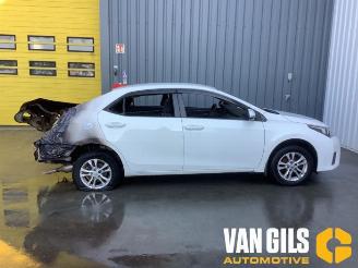 Uttjänta bilar auto Toyota Corolla  2016/4