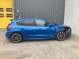 Vaurioauto  passenger cars Ford Focus 1.0 Ti-VCT 125pk 2018/1