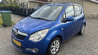 Vaurioauto  passenger cars Opel Agila  2014/6