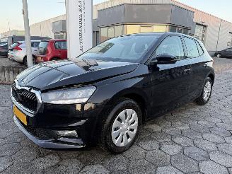 Voiture accidenté Skoda Fabia 1.0 TSI Selection 2024/3