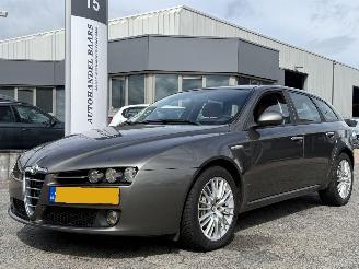 skadebil auto Alfa Romeo 159 Sportwagon 1750 biT Progression 2010/7