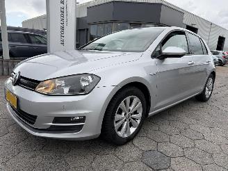 Unfallwagen Volkswagen Golf 1.0 TSI Comfortline 2017/4