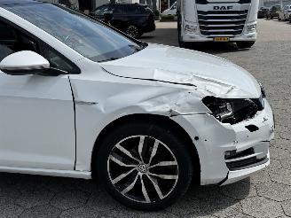 Volkswagen Golf 1.2 TSI  PANO picture 13