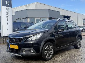 Coche accidentado Peugeot 2008 1.2 PureTech Allure 2017/9