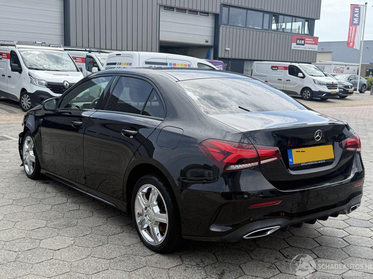 Mercedes A-klasse 200 Launch Edition AUTOMAAT