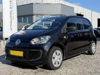 Schadeauto Volkswagen Up! 1.0 high up! 2012/4