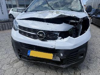 Opel Vivaro 1.5 CDTI L2H1 Selection picture 13