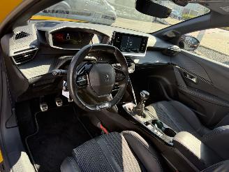 Peugeot 208 1.2 PureTech GT picture 20