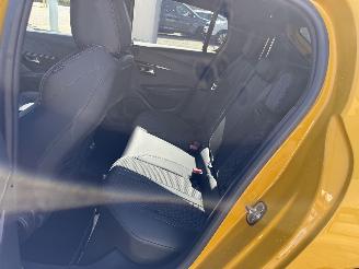 Peugeot 208 1.2 PureTech GT picture 15