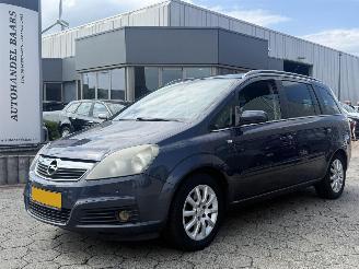 Schadeauto Opel Zafira 1.6 Executive 2006/9