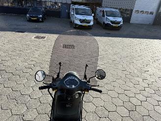 Senzo  Bromscooter RivaLux picture 6