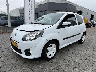 skadebil auto Renault Twingo 1.2-16V Collection 2011/4
