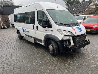 skadebil auto Fiat Ducato 2.3 MAXI PKW 9 PERSOONS  PLUS INVALIDE LIFT. 2018/9