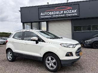 krockskadad bil auto Ford EcoSport 1.0 EcoBoost Trend Airco CRUISE 2017/2