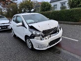 Vrakbiler auto Peugeot 108 1.0-12V 2016/4