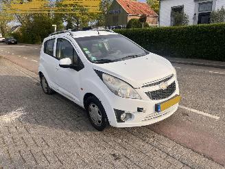 krockskadad bil auto Chevrolet Spark 1.0-16V Bi-fuel 2011/5