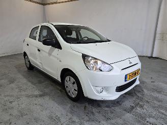 krockskadad bil auto Mitsubishi Space-star 1.0 Inform 2014/10