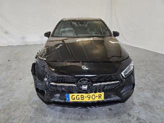 Mercedes A-klasse 250 e Premium Plus picture 2