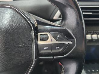 Peugeot 5008 1.2 PureTech Allure picture 30