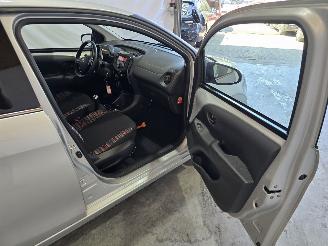 Citroën C1 1.0 VTi Feel picture 16
