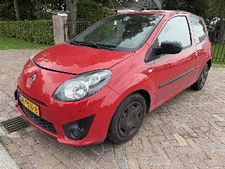 krockskadad bil auto Renault Twingo 1.2-16V Collection 2011/2