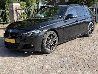 Schadeauto BMW 3-serie 318i M Sport Edition 2019/2