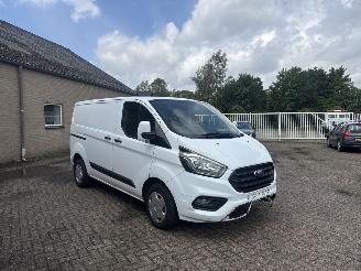 Schadeauto Ford Transit Transit Custom 280 2.0 TDCI L1H1 Trend 2018/10