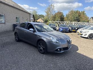 krockskadad bil auto Alfa Romeo Giulietta 1.4 T Distinctive 2015/3