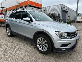 Unfallwagen Volkswagen Tiguan 1.5 TSI ACT Comfortline Business Automaat 2019/1