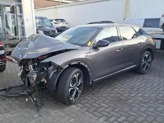 Vrakbiler auto Citroën C5 X C5 X (NC/ND), SUV, 2021 1.2 e-THP PureTech 130 2023/6