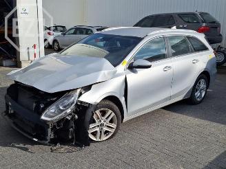 Vrakbiler auto Kia Cee d Ceed Sportswagon (CDF), Combi 5-drs, 2018 1.0i T-GDi 12V 2022/7