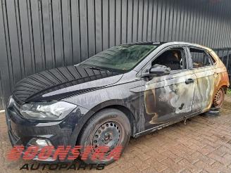 Coche siniestrado Volkswagen Polo Polo VI (AW1), Hatchback 5-drs, 2017 1.0 TSI 12V 2019/6