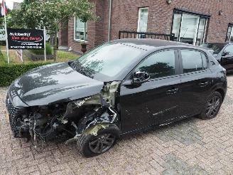 Voiture accidenté Peugeot 208 1.2 PureTech Active Pack Automaat 2022/9