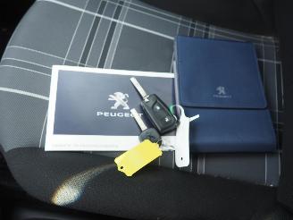 Peugeot 108 1.0 E-Vti Active picture 25