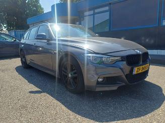 Schadeauto BMW 3-serie Touring 318i M Sport Corporate Lease 2019/5