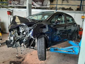 Sloopauto Peugeot 208  2015/8
