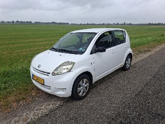 rozbiórka samochody osobowe Daihatsu Sirion  2008/4