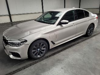 Damaged car BMW 5-serie 530e Limo 185-KW Automaat Sport-Line Plug-In 2019/3