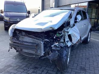 Vrakbiler auto Kia Sportage Sportage (SL), Terreinwagen, 2010 / 2016 1.6 GDI 16V 4x2 2013/9