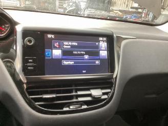 Peugeot 208 208 I (CA/CC/CK/CL), Hatchback, 2012 / 2019 1.0 Vti 12V PureTech picture 12