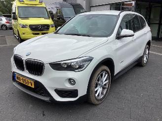 skadebil auto BMW X1 sDrive18i 2017/5