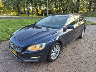 Unfallwagen Volvo V-60 1.6 D2 2014/5