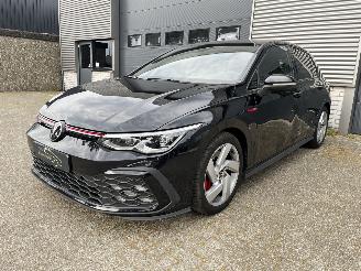damaged passenger cars Volkswagen Golf 2.0 GTI NAVI / CAMERA / CRUISE / PDC 2023/2