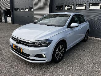 Schadeauto Volkswagen Polo 1.0i CRUISE / NAVI / PDC / DIEFSTALSCHADE 2018/4